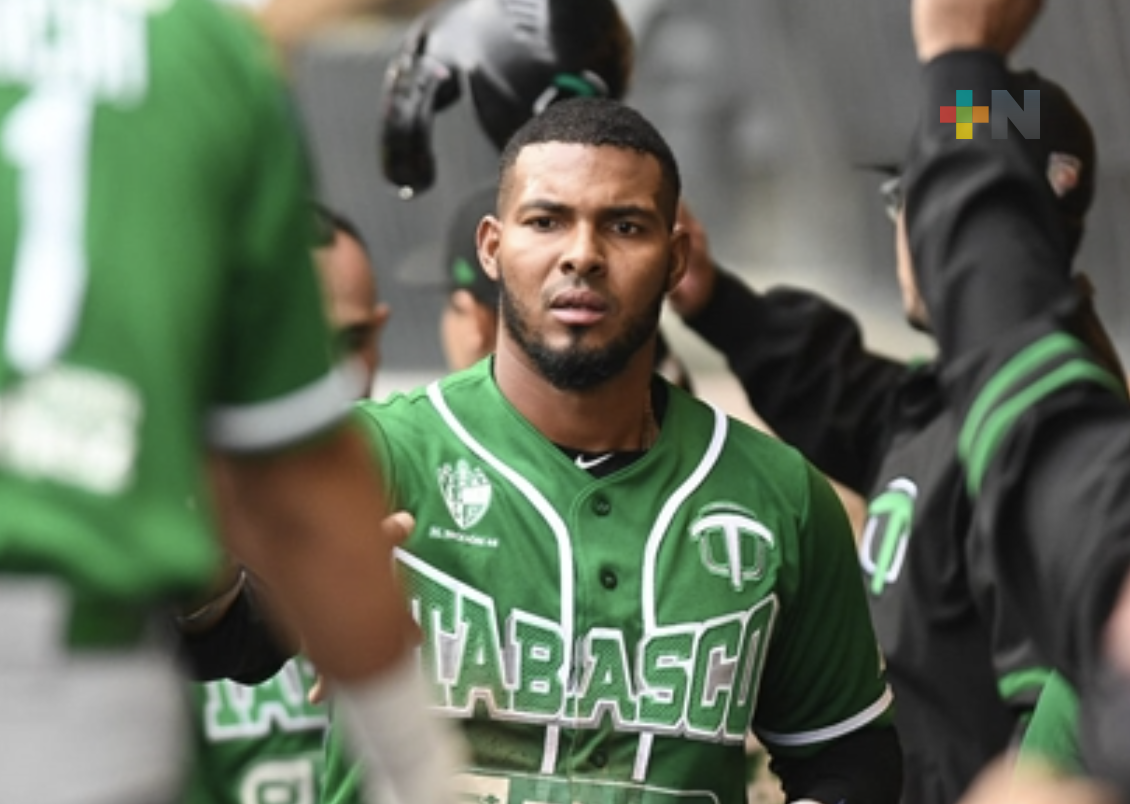Infielder dominicano Carlos Roberto Franco llega a El Águila